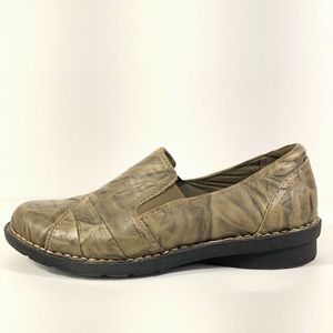 Clarks Bendables Leather Slip On Shoes sz 10W